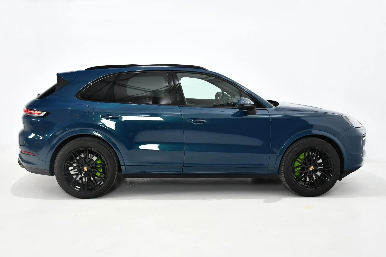 Poza 6 Porsche Cayenne 2024, Hibrid Plug-in, 470 CP, 17.000 km