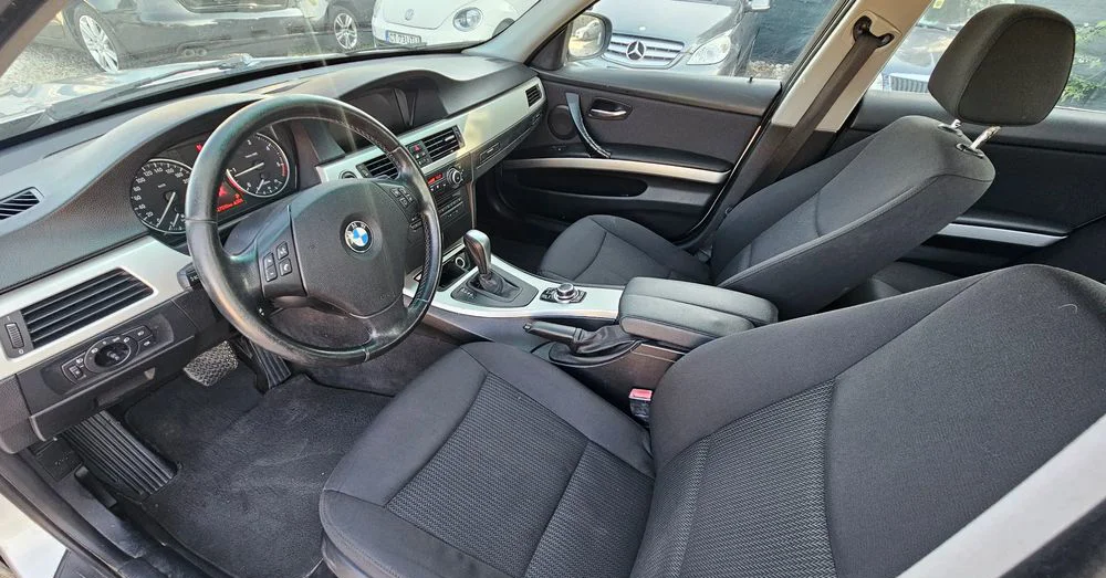 Poza 15 BMW Seria 3 318d Aut. Blue Performance Modern Line