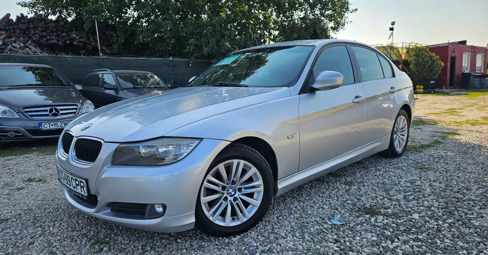 BMW Seria 3 318d Aut. Blue Performance Modern Line