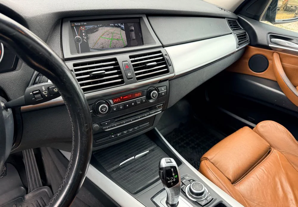 Poza 24 BMW X5 xDrive40d Edition Exclusive